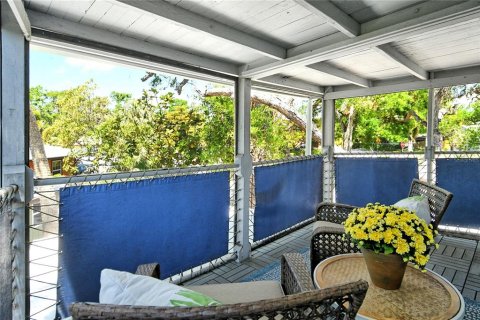 House in Sarasota, Florida 3 bedrooms, 181.07 sq.m. № 1586686 - photo 15