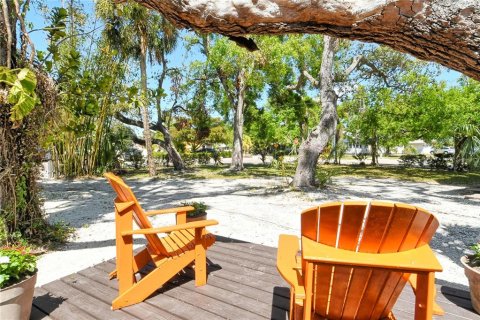 House in Sarasota, Florida 3 bedrooms, 181.07 sq.m. № 1586686 - photo 17
