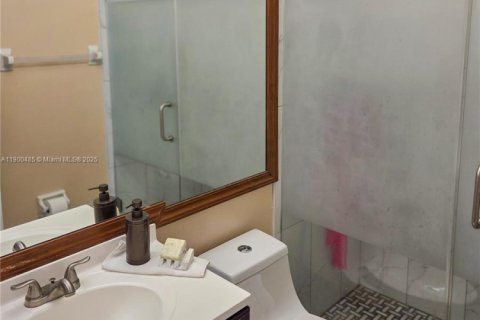 House in Plantation, Florida 3 bedrooms, 182.83 sq.m. № 1952292 - photo 23