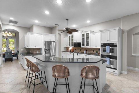 House in Lakewood Ranch, Florida 3 bedrooms, 332.4 sq.m. № 2200244 - photo 15