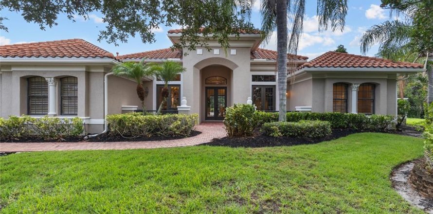 House in Lakewood Ranch, Florida 3 bedrooms, 332.4 sq.m. № 2200244