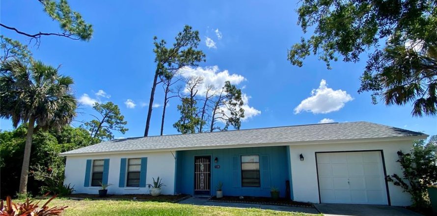 Casa en Port Charlotte, Florida 2 dormitorios, 100.52 m2 № 1906471