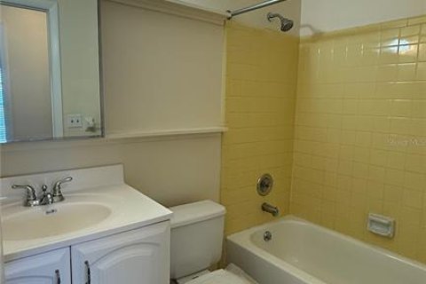Casa en alquiler en Port Charlotte, Florida, 2 dormitorios, 100.52 m2 № 1906471 - foto 12