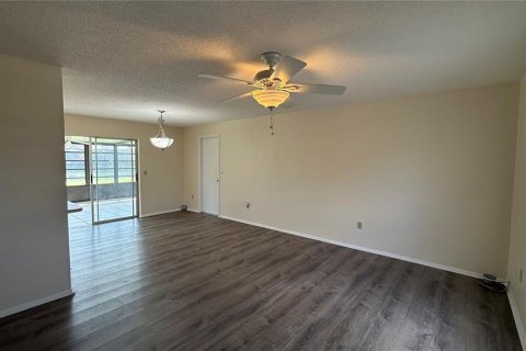 Casa en alquiler en Port Charlotte, Florida, 2 dormitorios, 100.52 m2 № 1906471 - foto 2