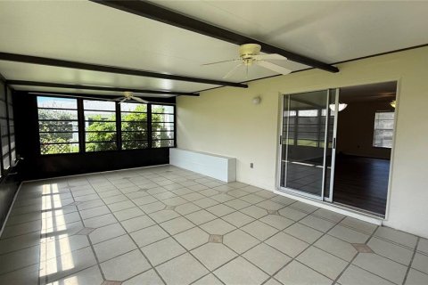 Casa en alquiler en Port Charlotte, Florida, 2 dormitorios, 100.52 m2 № 1906471 - foto 14