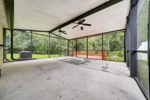 House in Land O' Lakes, Florida 3 bedrooms, 120.03 sq.m. № 1844503 - photo 25