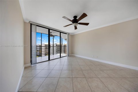 Condo in Aventura, Florida, 2 bedrooms  № 1731483 - photo 11