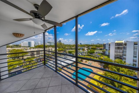 Condo in Aventura, Florida, 2 bedrooms  № 1731483 - photo 14