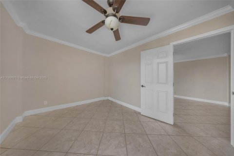 Condo in Aventura, Florida, 2 bedrooms  № 1731483 - photo 27
