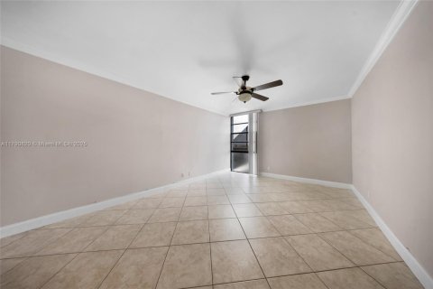 Condo in Aventura, Florida, 2 bedrooms  № 1731483 - photo 24