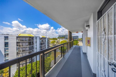 Condo in Aventura, Florida, 2 bedrooms  № 1731483 - photo 7