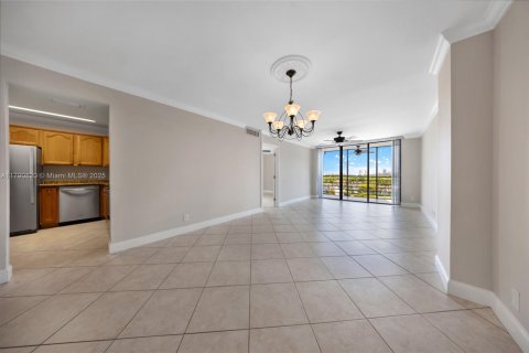 Condo in Aventura, Florida, 2 bedrooms  № 1731483 - photo 9