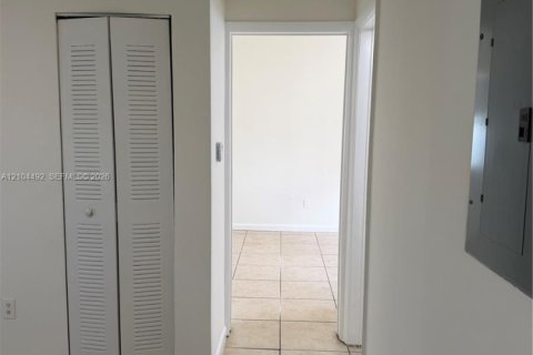 Appartement à louer à Miami, Floride: 1 chambre, 72.46 m2 № 2412389 - photo 8