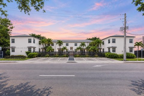 Appartement à Miami, Floride 1 chambre, 72.46 m2 № 2412389