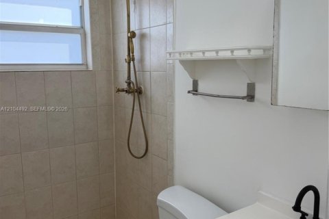 Appartement à louer à Miami, Floride: 1 chambre, 72.46 m2 № 2412389 - photo 11