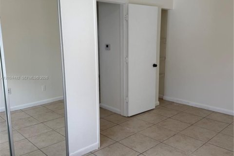 Appartement à louer à Miami, Floride: 1 chambre, 72.46 m2 № 2412389 - photo 10