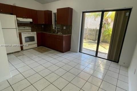 Adosado en Homestead, Florida 2 dormitorios, 92.72 m2 № 2018069