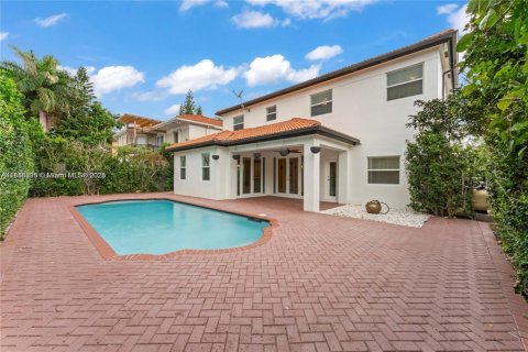 Снять в аренду виллу или дом в Майами, Флорида 4 спальни, 236.06м2, № 1942277 - фото 12