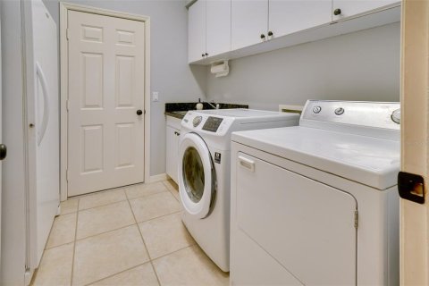 House in Apollo Beach, Florida 3 bedrooms, 231.7 sq.m. № 1652454 - photo 25