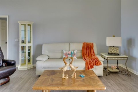 House in Apollo Beach, Florida 3 bedrooms, 231.7 sq.m. № 1652454 - photo 24