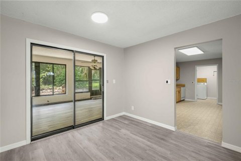 House in Belleview, Florida 2 bedrooms, 122.63 sq.m. № 2258359 - photo 6