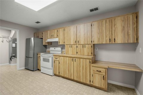 House in Belleview, Florida 2 bedrooms, 122.63 sq.m. № 2258359 - photo 9