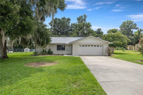 House in Belleview, Florida 2 bedrooms, 122.63 sq.m. № 2258359 - photo 2