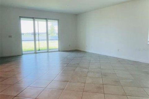 Casa en alquiler en Englewood, Florida, 4 dormitorios, 189.15 m2 № 1880975 - foto 4