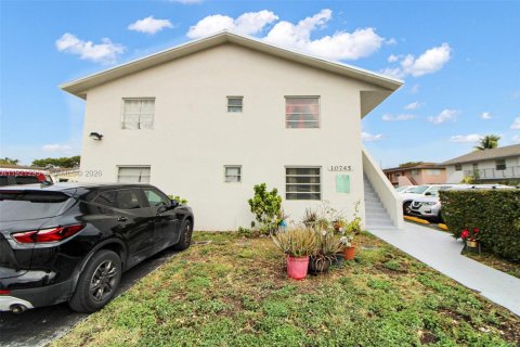 Condo in Sweetwater, Florida, 2 bedrooms  № 2061063 - photo 2