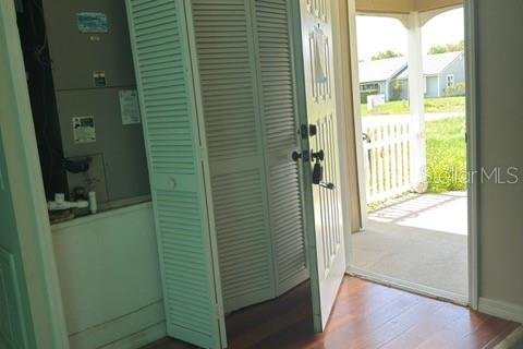 House in Deltona, Florida 3 bedrooms, 151.24 sq.m. № 1825416 - photo 8