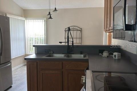 House in Deltona, Florida 3 bedrooms, 151.24 sq.m. № 1825416 - photo 12