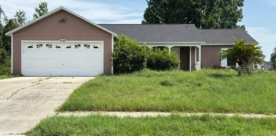House in Deltona, Florida 3 bedrooms, 151.24 sq.m. № 1825416