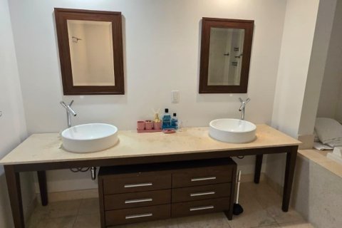 Copropriété à louer à Miami, Floride: 1 chambre, 96.15 m2 № 2187866 - photo 10
