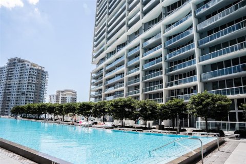 Copropriété à louer à Miami, Floride: 1 chambre, 96.15 m2 № 2187866 - photo 13