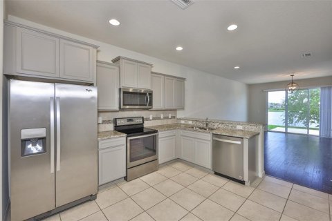 Townhouse in MAGNOLIA PARK in Riverview, Florida 2 bedrooms, 137.5 sq.m. № 1895093 - photo 7