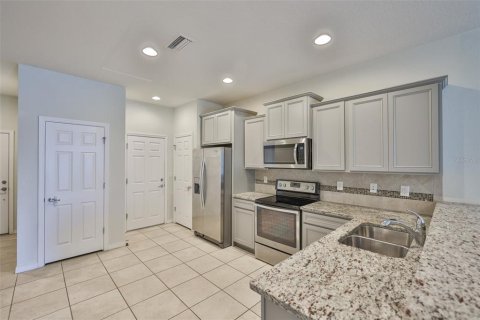 Townhouse in MAGNOLIA PARK in Riverview, Florida 2 bedrooms, 137.5 sq.m. № 1895093 - photo 2