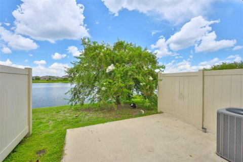 Townhouse in MAGNOLIA PARK in Riverview, Florida 2 bedrooms, 137.5 sq.m. № 1895093 - photo 4
