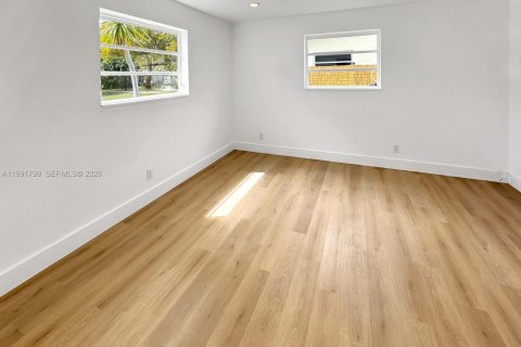 Купить виллу или дом в Холливуд, Флорида 3 спальни, 157.56м2, № 2056540 - фото 24