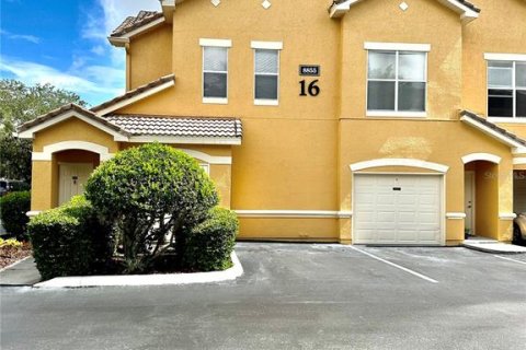 Condo in Orlando, Florida, 2 bedrooms № 2233295