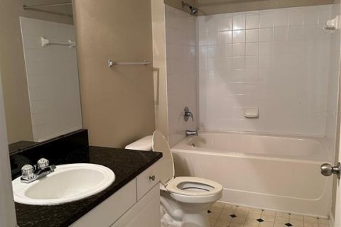 Condo in Orlando, Florida, 2 bedrooms  № 2233295 - photo 12
