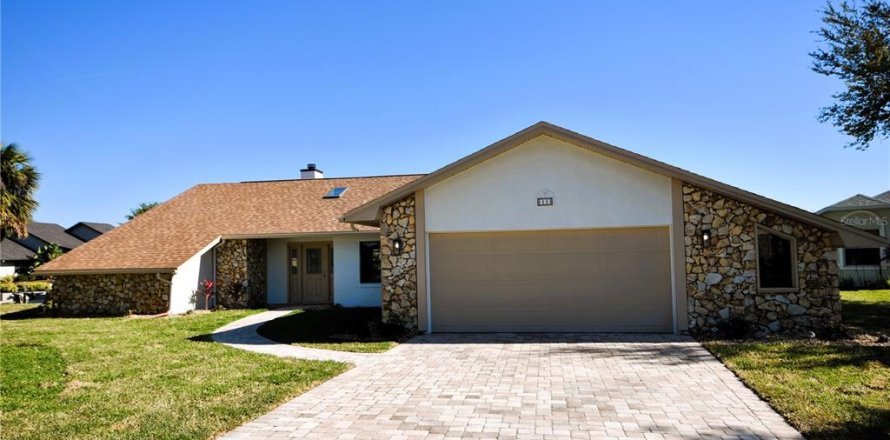House in Palm Coast, Florida 3 bedrooms, 196.4 sq.m. № 1593160