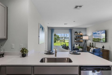 Casa en venta en Winter Haven, Florida, 3 dormitorios, 139.73 m2 № 1917746 - foto 12