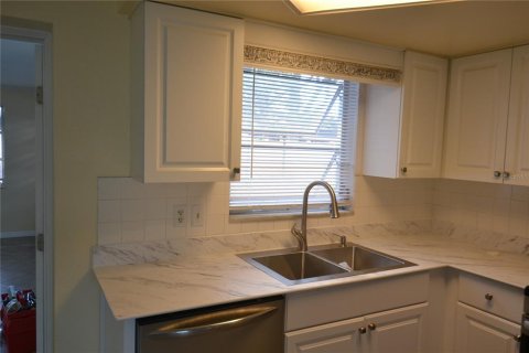 Casa en alquiler en Holiday, Florida, 2 dormitorios, 100.15 m2 № 2093518 - foto 20