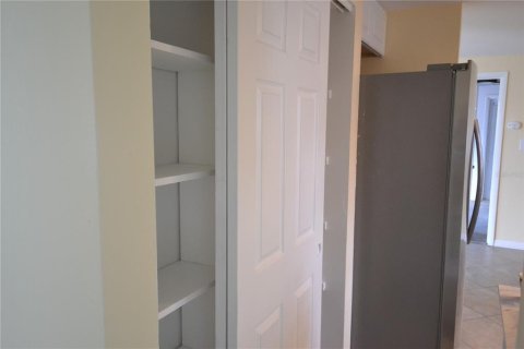 Casa en alquiler en Holiday, Florida, 2 dormitorios, 100.15 m2 № 2093518 - foto 12
