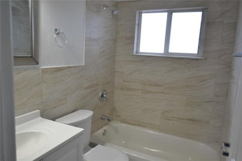 Casa en alquiler en Holiday, Florida, 2 dormitorios, 100.15 m2 № 2093518 - foto 11