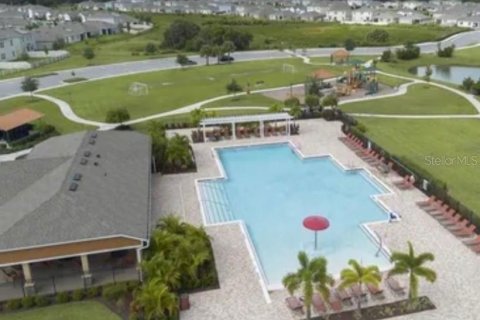 House in Davenport, Florida 4 bedrooms, 173.45 sq.m. № 2196212 - photo 25