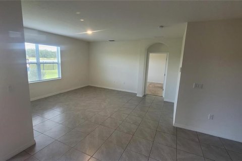 House in Davenport, Florida 4 bedrooms, 173.45 sq.m. № 2196212 - photo 11
