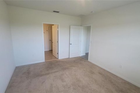House in Davenport, Florida 4 bedrooms, 173.45 sq.m. № 2196212 - photo 6
