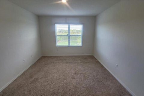 House in Davenport, Florida 4 bedrooms, 173.45 sq.m. № 2196212 - photo 3