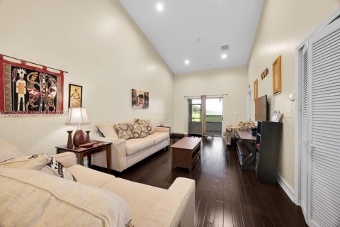 Touwnhouse à vendre à Homestead, Floride: 2 chambres, 98.2 m2 № 2172071 - photo 9